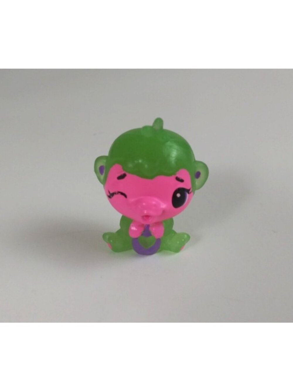 Hatchimals Colleggtibles Season 4 Neon Nightglow Green Monkiwi Exclusive